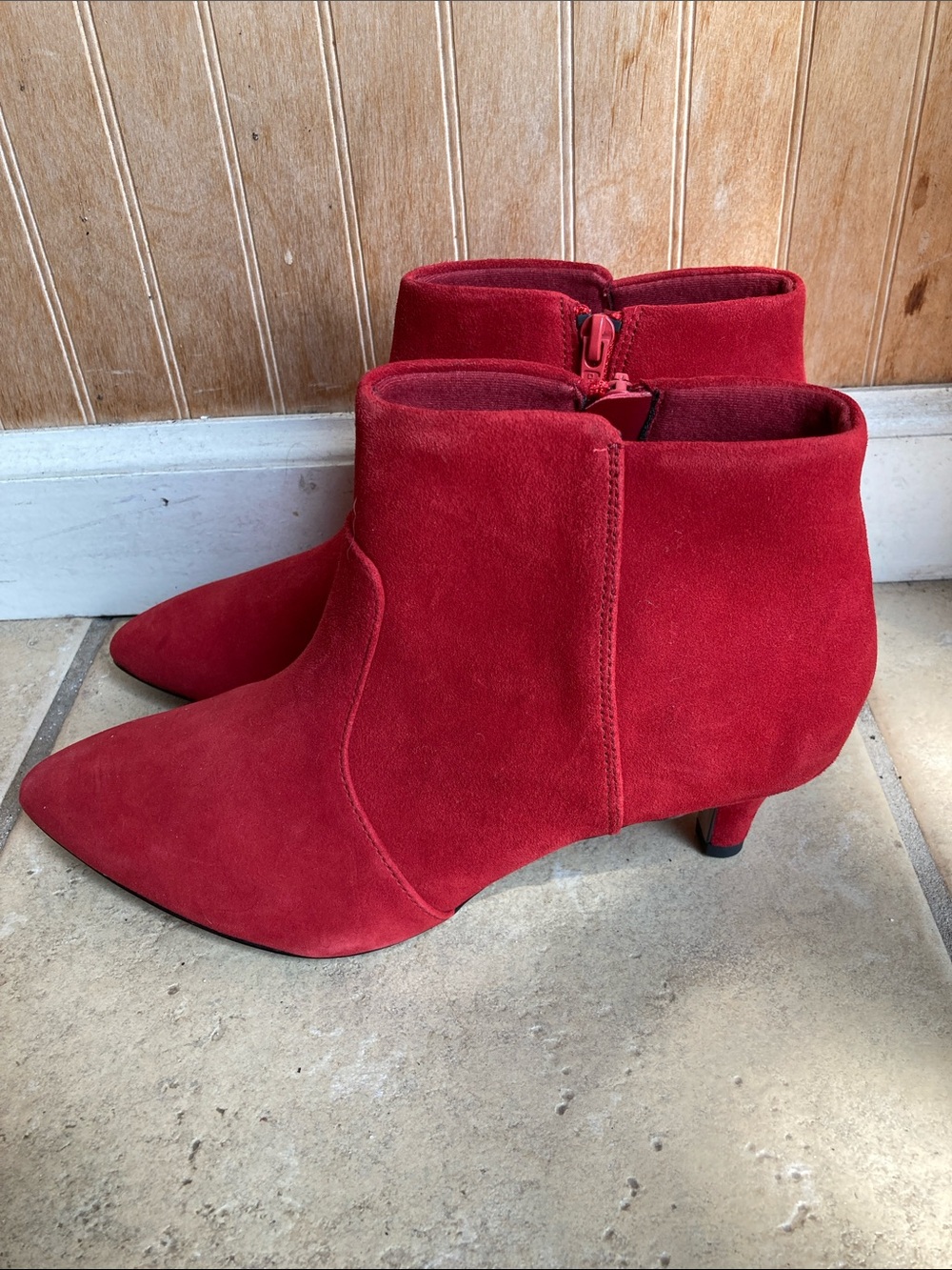 NWOT Clark’s red suede ankle boots - Size 7
